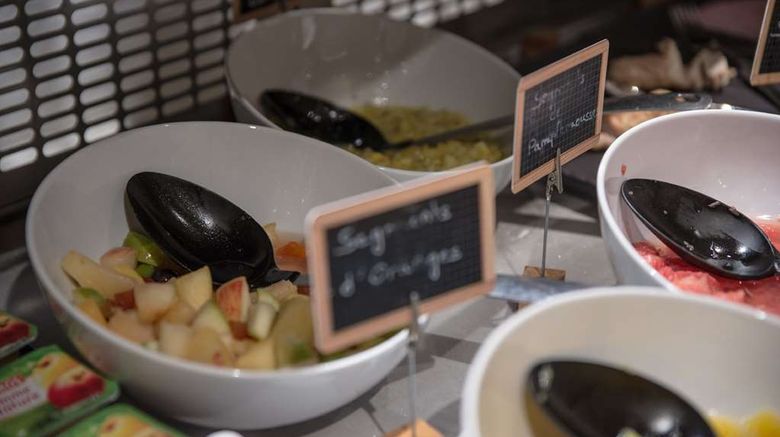 <b>Kyriad Saint Malo Ouest/Dinard Restaurant</b>. Images powered by <a href="https://iceportal.shijigroup.com/" title="IcePortal" target="_blank">IcePortal</a>.