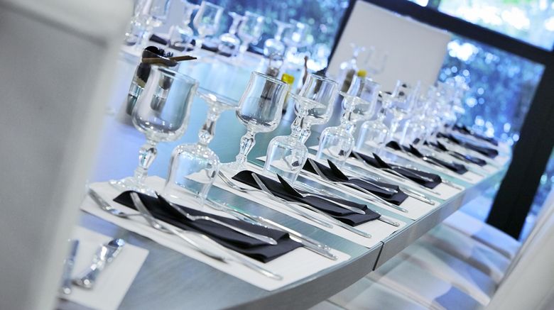 <b>Hotel Kyriad Saint Quentin en Yvelines Meeting</b>. Images powered by <a href="https://iceportal.shijigroup.com/" title="IcePortal" target="_blank">IcePortal</a>.