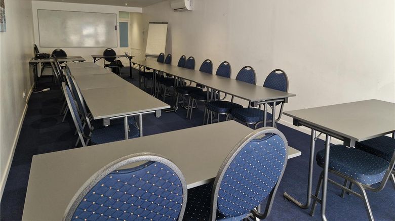 <b>Kyriad Saumur Centre Meeting</b>. Images powered by <a href="https://iceportal.shijigroup.com/" title="IcePortal" target="_blank">IcePortal</a>.
