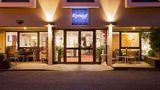 Hotel Kyriad Exterior