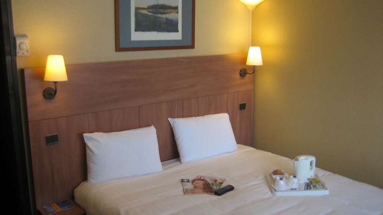 Kyriad Tarbes Odos Room