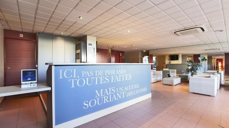 <b>Hotel Kyriad Toulon Est-La Garde Lobby</b>. Images powered by <a href="https://iceportal.shijigroup.com/" title="IcePortal" target="_blank">IcePortal</a>.