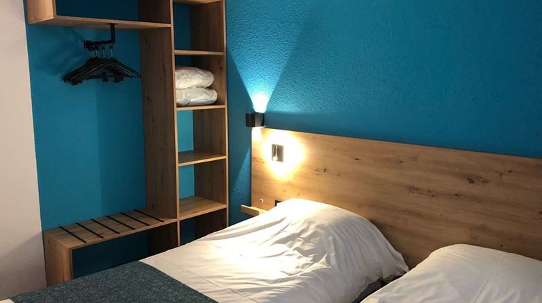 <b>Hotel Kyriad Toulon Est-La Garde Room</b>. Images powered by <a href="https://iceportal.shijigroup.com/" title="IcePortal" target="_blank">IcePortal</a>.
