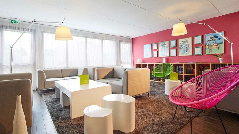 <b>Kyriad Tours Sud Lobby</b>. Images powered by <a href="https://iceportal.shijigroup.com/" title="IcePortal" target="_blank">IcePortal</a>.