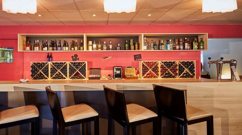 <b>Kyriad Tours Sud Restaurant</b>. Images powered by <a href="https://iceportal.shijigroup.com/" title="IcePortal" target="_blank">IcePortal</a>.