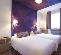 Kyriad Valence Nord Room