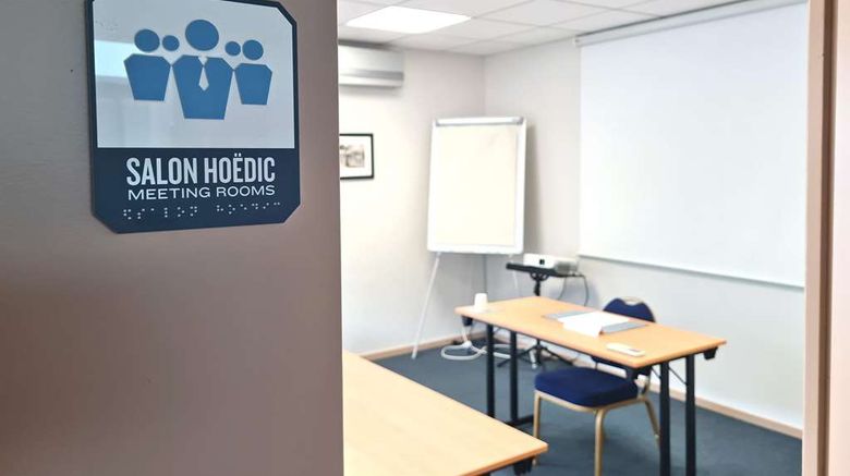 <b>Hotel Kyriad Meeting</b>. Images powered by <a href="https://iceportal.shijigroup.com/" title="IcePortal" target="_blank">IcePortal</a>.