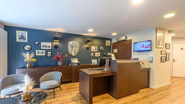 <b>Hotel Kyriad Lobby</b>. Images powered by <a href="https://iceportal.shijigroup.com/" title="IcePortal" target="_blank">IcePortal</a>.