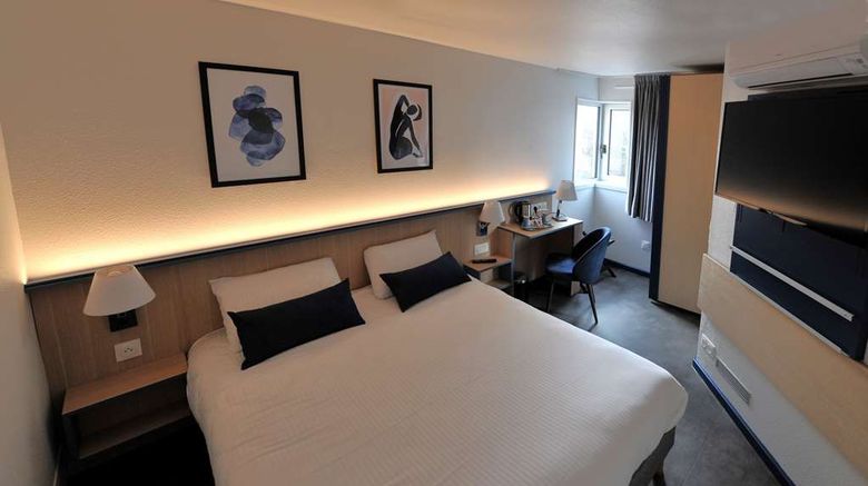 <b>Hotel Kyriad Villefranche Sur Saone Room</b>. Images powered by <a href="https://iceportal.shijigroup.com/" title="IcePortal" target="_blank">IcePortal</a>.