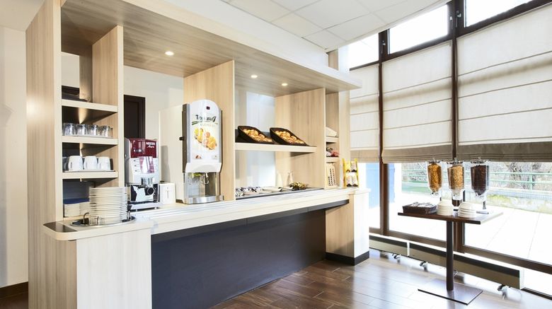 <b>Kyriad Viry Chatillon Restaurant</b>. Images powered by <a href="https://iceportal.shijigroup.com/" title="IcePortal" target="_blank">IcePortal</a>.