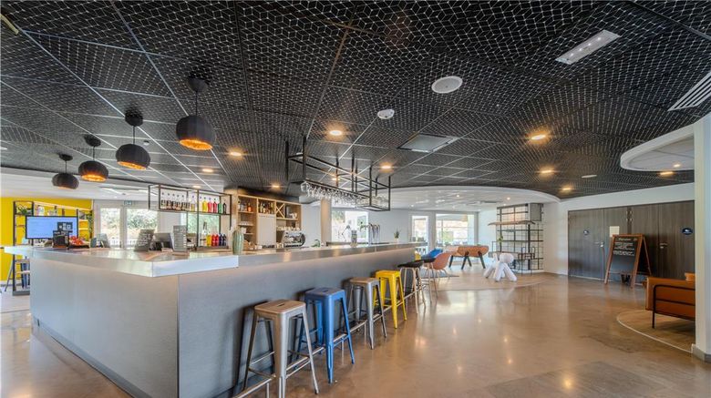 <b>Campanille Montpellier Ouest Croix Lobby</b>. Images powered by <a href="https://iceportal.shijigroup.com/" title="IcePortal" target="_blank">IcePortal</a>.