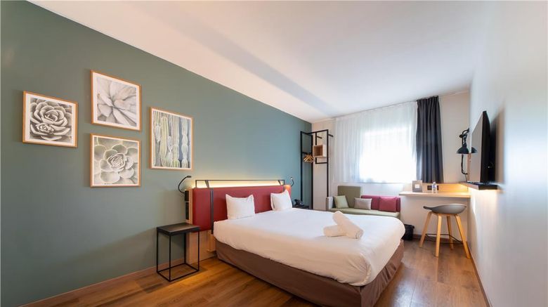 <b>Campanille Montpellier Ouest Croix Room</b>. Images powered by <a href="https://iceportal.shijigroup.com/" title="IcePortal" target="_blank">IcePortal</a>.