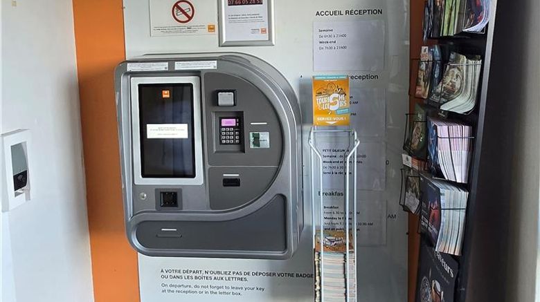 <b>Premiere Classe Angers Sud-Les Ponts DeC Lobby</b>. Images powered by <a href="https://iceportal.shijigroup.com/" title="IcePortal" target="_blank">IcePortal</a>.