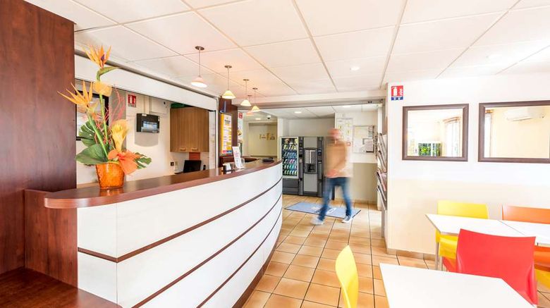 <b>Premiere Classe Annecy Nord - Epagny Lobby</b>. Images powered by <a href="https://iceportal.shijigroup.com/" title="IcePortal" target="_blank">IcePortal</a>.