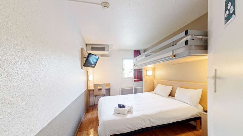 <b>Kyriad Direct Annemasse-Geneve Room</b>. Images powered by <a href="https://iceportal.shijigroup.com/" title="IcePortal" target="_blank">IcePortal</a>.