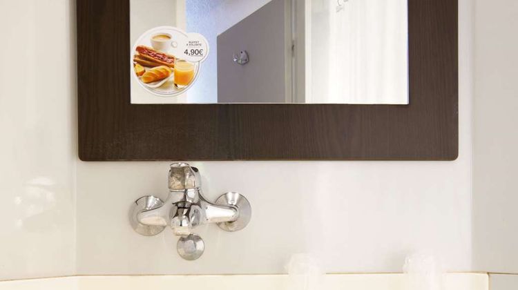 Premiere Classe Hotel Auxerre Room