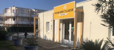 Premiere Classe Avignon-Courtine Exterior