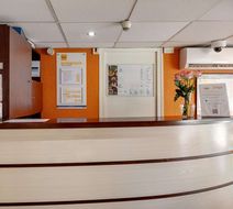 Premiere Classe Bethune Fouquires les Be Lobby