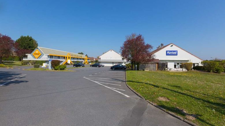 <b>Premiere Classe Chantilly Sud Exterior</b>. Images powered by <a href="https://iceportal.shijigroup.com/" title="IcePortal" target="_blank">IcePortal</a>.
