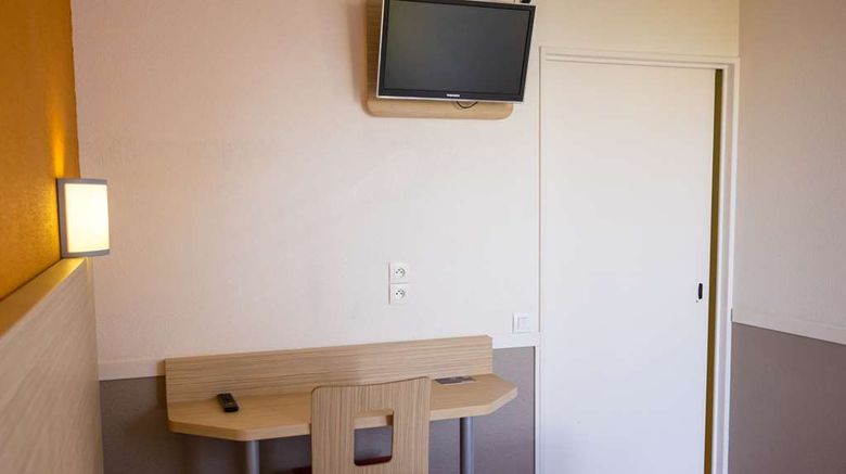 <b>Premiere Classe Cherbourg Tourlaville Room</b>. Images powered by <a href="https://iceportal.shijigroup.com/" title="IcePortal" target="_blank">IcePortal</a>.