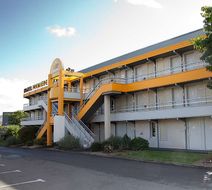 Premiere Classe Clermont Ferrand Sud Exterior