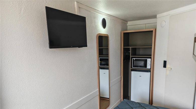 <b>Hotel Premiere Classe Compiegne - Jaux Room</b>. Images powered by <a href="https://iceportal.shijigroup.com/" title="IcePortal" target="_blank">IcePortal</a>.
