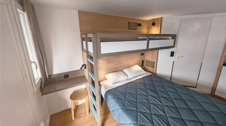 <b>Hotel Premiere Classe Compiegne - Jaux Room</b>. Images powered by <a href="https://iceportal.shijigroup.com/" title="IcePortal" target="_blank">IcePortal</a>.