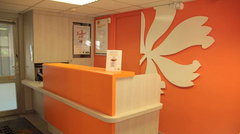 <b>Hotel Premiere Classe Lobby</b>. Images powered by <a href="https://iceportal.shijigroup.com/" title="IcePortal" target="_blank">IcePortal</a>.