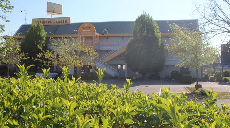 Balladins Dijon Exterior