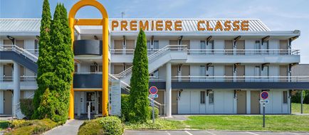 Premiere Classe Dreux Exterior