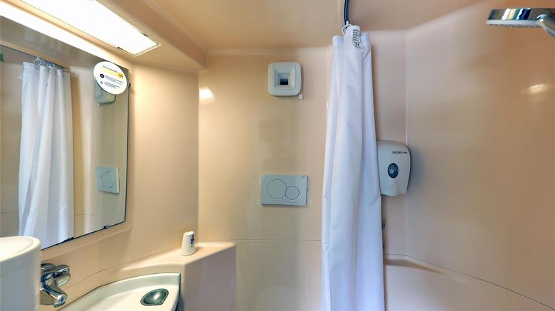 <b>Premiere Classe Dreux Room</b>. Images powered by <a href="https://iceportal.shijigroup.com/" title="IcePortal" target="_blank">IcePortal</a>.