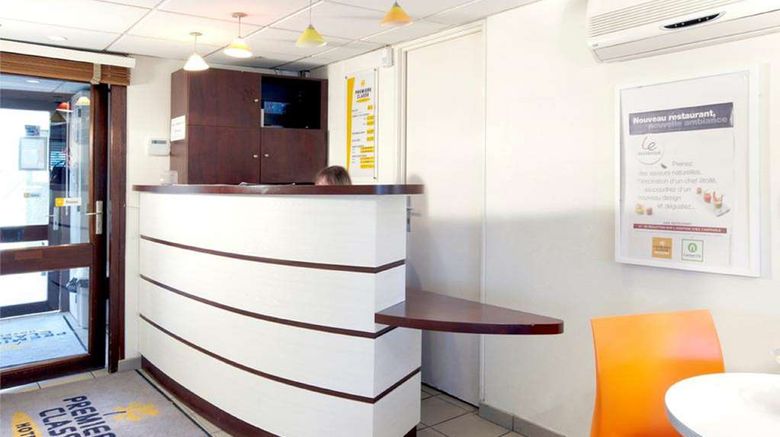 <b>Premiere Classe Dunkerque Est- Armbouts Lobby</b>. Images powered by <a href="https://iceportal.shijigroup.com/" title="IcePortal" target="_blank">IcePortal</a>.