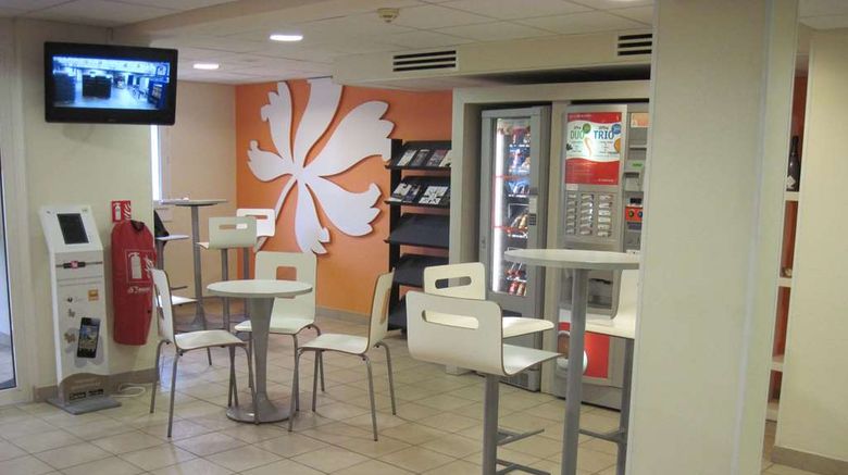 <b>Premiere Classe Epernay Lobby</b>. Images powered by <a href="https://iceportal.shijigroup.com/" title="IcePortal" target="_blank">IcePortal</a>.