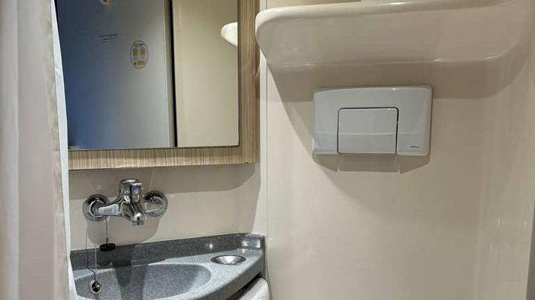 Hotel Premiere Classe Geneve Room