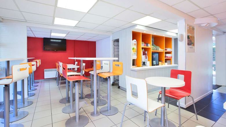 <b>Premiere Classe Hotel Gueret Restaurant</b>. Images powered by <a href="https://iceportal.shijigroup.com/" title="IcePortal" target="_blank">IcePortal</a>.