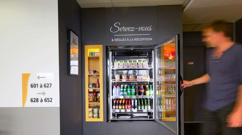 <b>Premiere Classe Hotel Gueret Lobby</b>. Images powered by <a href="https://iceportal.shijigroup.com/" title="IcePortal" target="_blank">IcePortal</a>.