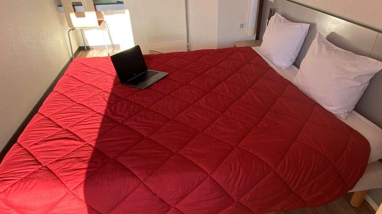<b>Premiere Classe La Rochelle Sud-Angoulin Room</b>. Images powered by <a href="https://iceportal.shijigroup.com/" title="IcePortal" target="_blank">IcePortal</a>.