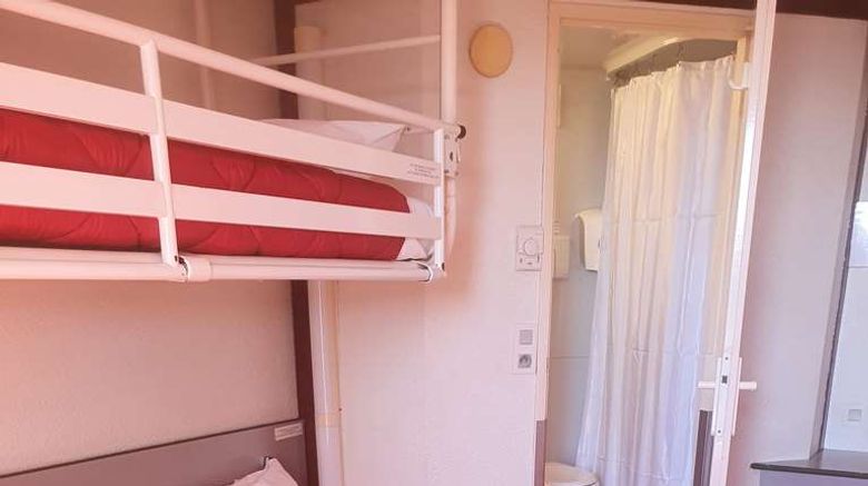 <b>Premiere Classe La Rochelle Sud-Angoulin Room</b>. Images powered by <a href="https://iceportal.shijigroup.com/" title="IcePortal" target="_blank">IcePortal</a>.