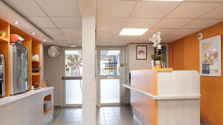 <b>Premiere Classe La Ville-Du-Bois Lobby</b>. Images powered by <a href="https://iceportal.shijigroup.com/" title="IcePortal" target="_blank">IcePortal</a>.