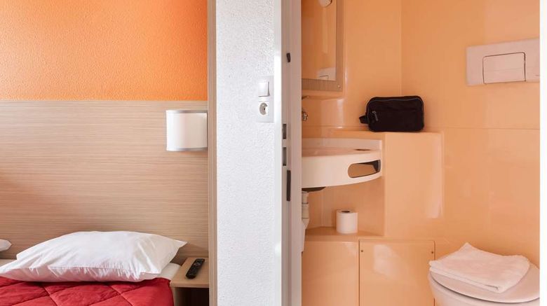 <b>Premiere Classe La Ville-Du-Bois Room</b>. Images powered by <a href="https://iceportal.shijigroup.com/" title="IcePortal" target="_blank">IcePortal</a>.