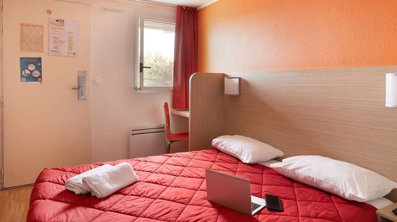 <b>Premiere Classe La Ville-Du-Bois Room</b>. Images powered by <a href="https://iceportal.shijigroup.com/" title="IcePortal" target="_blank">IcePortal</a>.