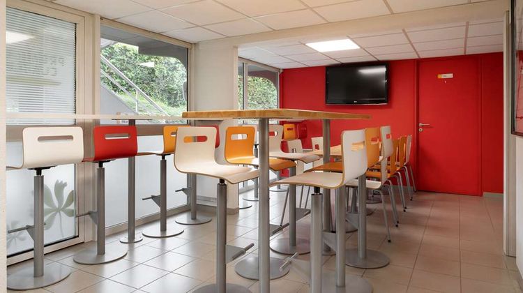 Premiere Classe La Ville-Du-Bois Restaurant