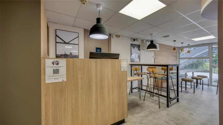 <b>Premiere Classe Lyon Est-Airport Exupery Restaurant</b>. Images powered by <a href="https://iceportal.shijigroup.com/" title="IcePortal" target="_blank">IcePortal</a>.