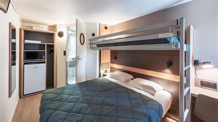 Premiere Classe Lyon Est-Airport Exupery Room