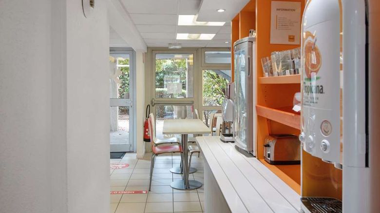 <b>Premiere Classe Lyon Est - Bron Eurexpo Restaurant</b>. Images powered by <a href="https://iceportal.shijigroup.com/" title="IcePortal" target="_blank">IcePortal</a>.