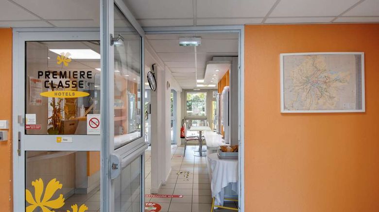<b>Premiere Classe Lyon Est - Bron Eurexpo Lobby</b>. Images powered by <a href="https://iceportal.shijigroup.com/" title="IcePortal" target="_blank">IcePortal</a>.