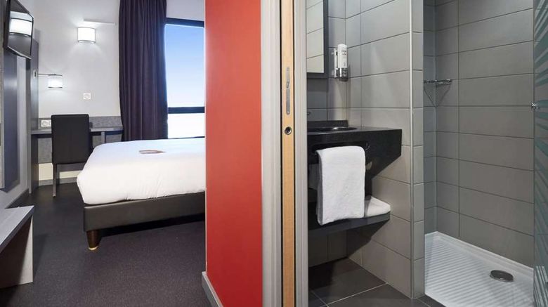 <b>Premiere Classe Lyon Est - Saint Priest Room</b>. Images powered by <a href="https://iceportal.shijigroup.com/" title="IcePortal" target="_blank">IcePortal</a>.