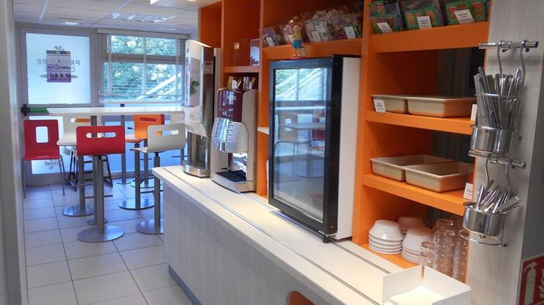 <b>Premiere Classe Lyon Ouest-Tassin Restaurant</b>. Images powered by <a href="https://iceportal.shijigroup.com/" title="IcePortal" target="_blank">IcePortal</a>.