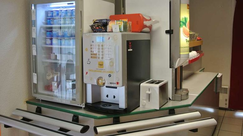 <b>Premiere Classe Lyon Sud - Chasse Sur Restaurant</b>. Images powered by <a href="https://iceportal.shijigroup.com/" title="IcePortal" target="_blank">IcePortal</a>.