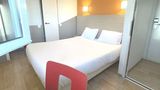 Ibis Styles Marseille St-Charles Room